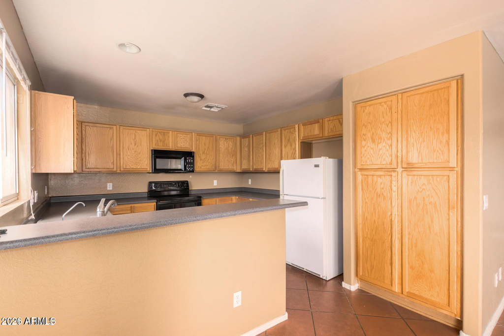 12221 W Aster Drive - Photo 7