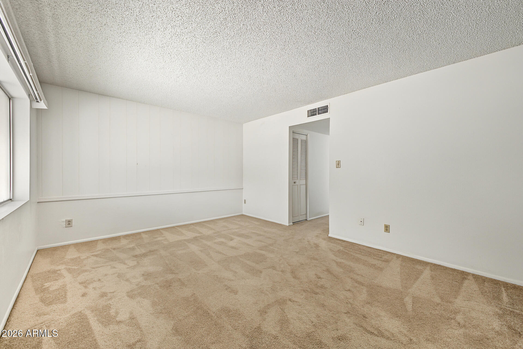 15611 N 22nd Street - Photo 3