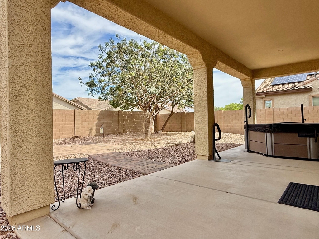 512 E Castle Rock Road - Photo 26