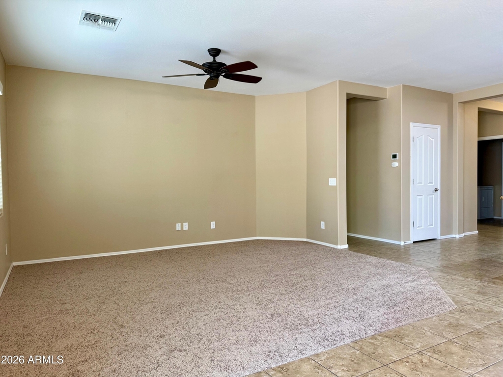 512 E Castle Rock Road - Photo 11