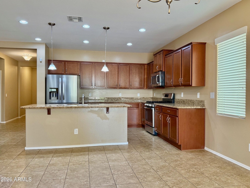 512 E Castle Rock Road - Photo 7