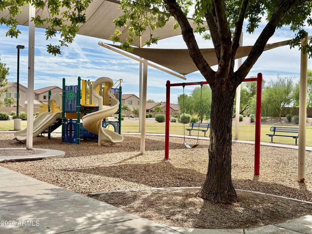 512 E Castle Rock Road - Photo 3