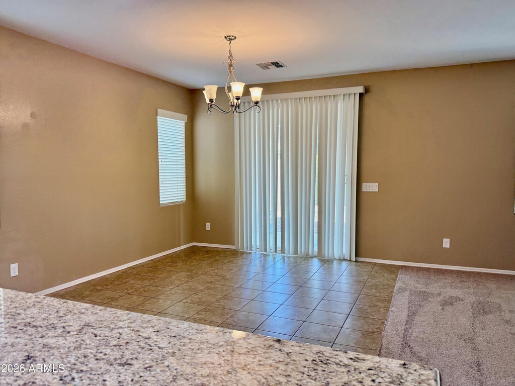 512 E Castle Rock Road - Photo 18