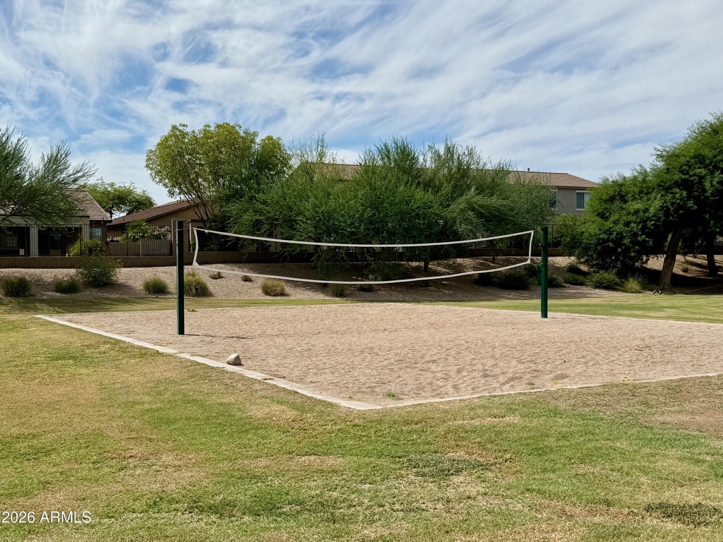 512 E Castle Rock Road - Photo 4