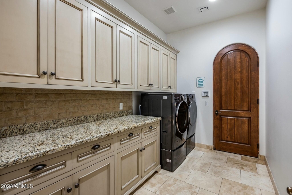 14402 N Medinan Drive - Photo 27