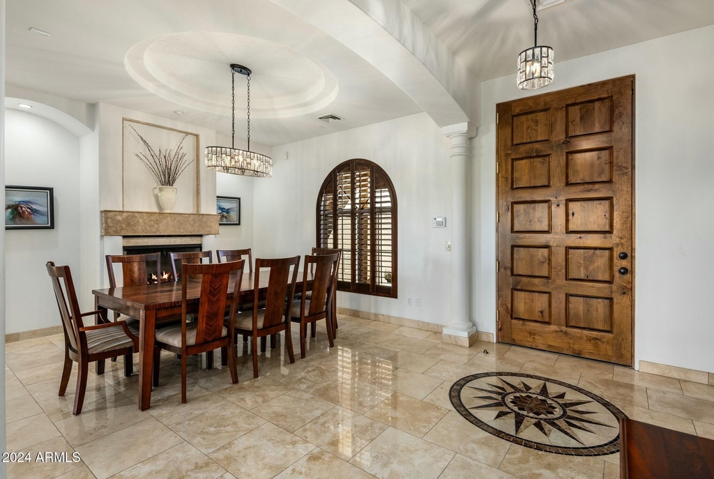 14402 N Medinan Drive - Photo 2