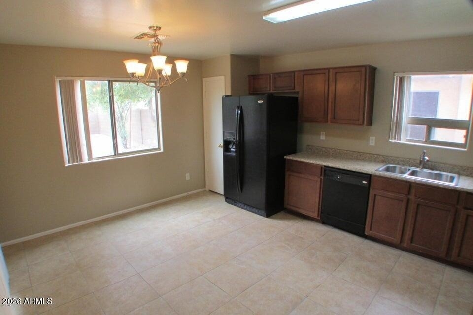 41401 W Pryor Lane - Photo 4
