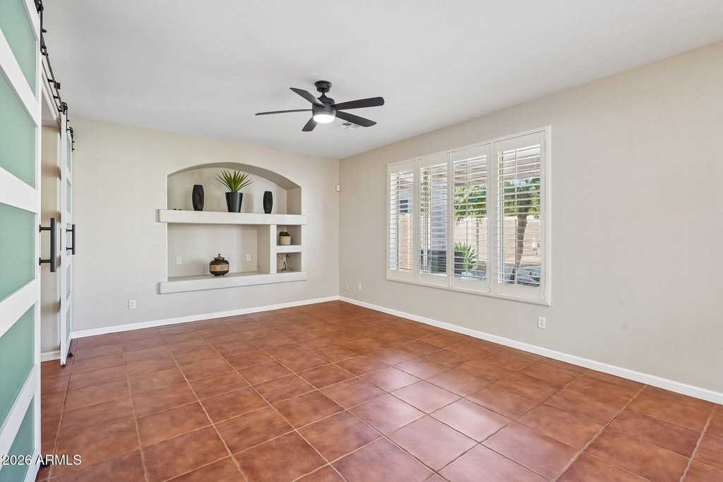 26645 N 42nd Street - Photo 20