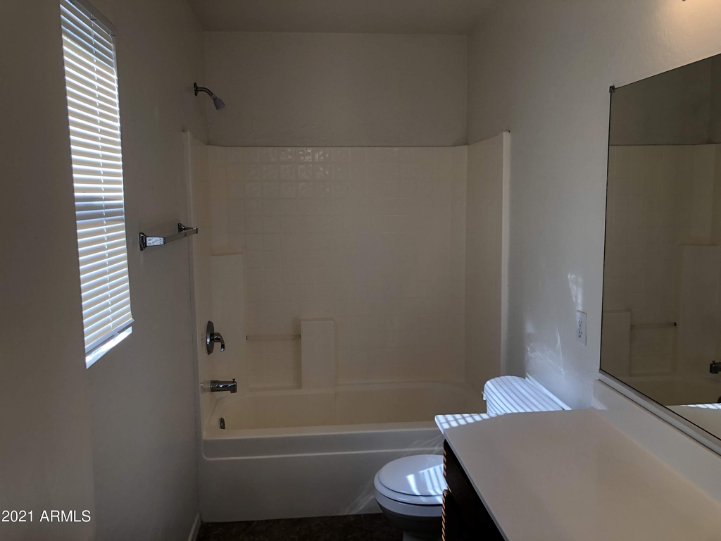 1331 S 227th Avenue - Photo 11