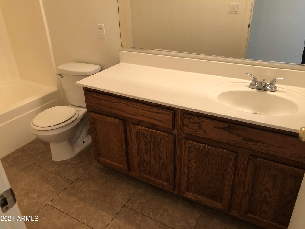 1331 S 227th Avenue - Photo 12
