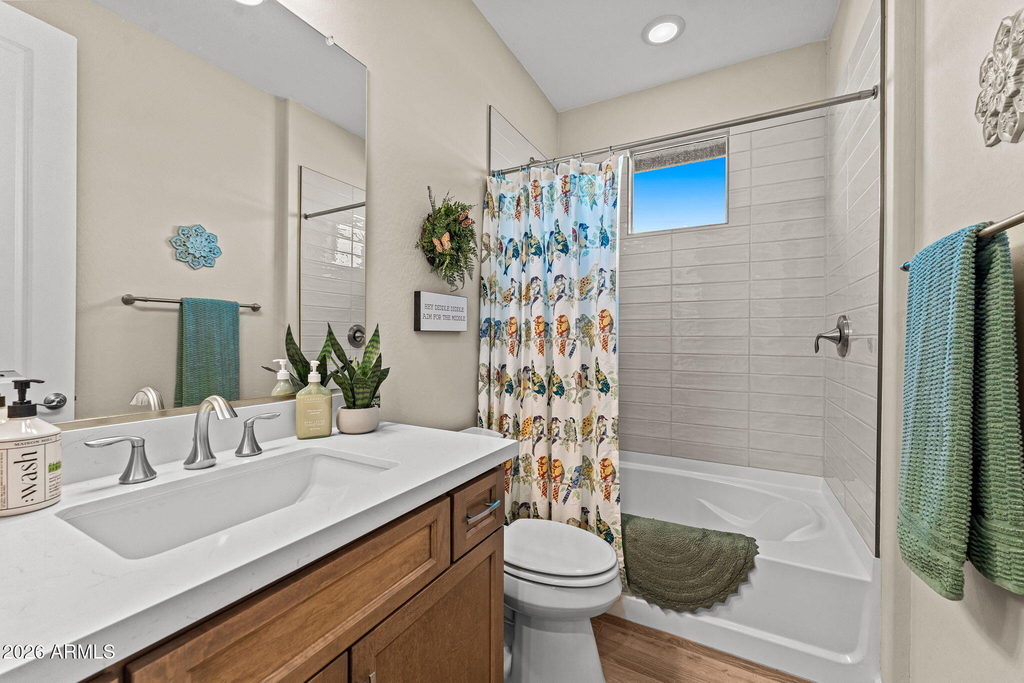 3935 Desert Oasis Avenue - Photo 7