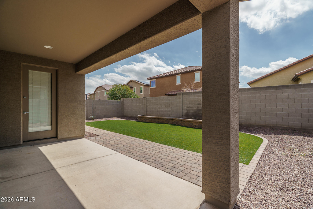 21257 W Berkeley Road - Photo 23