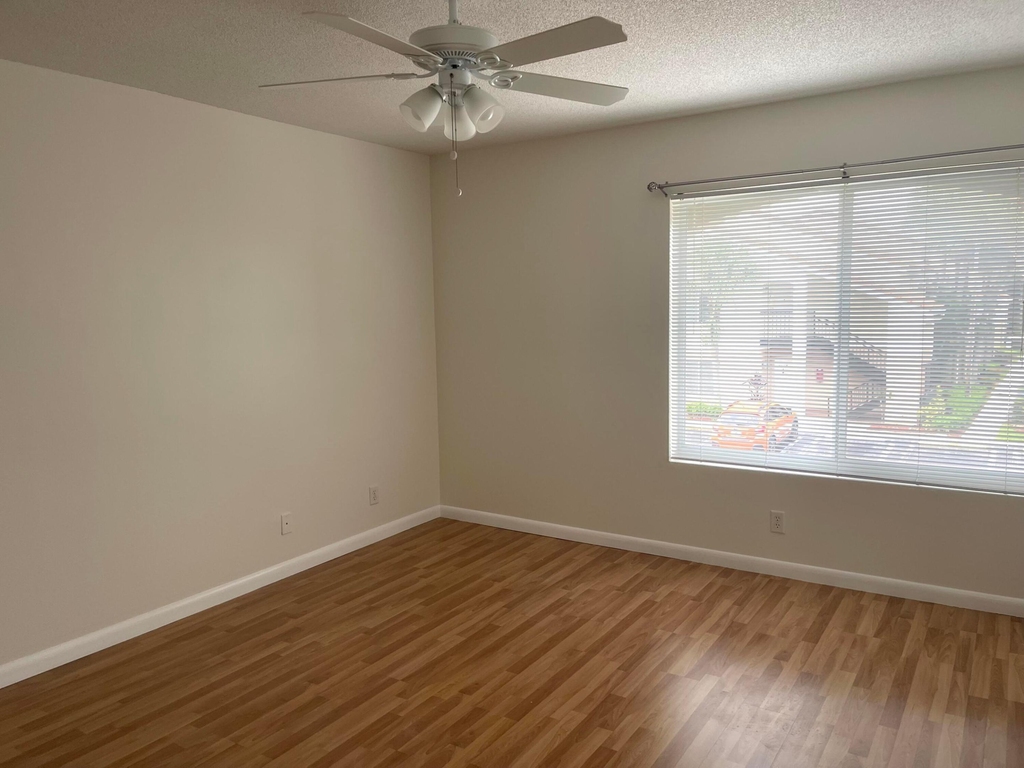 815 W Boynton Beach Boulevard - Photo 13
