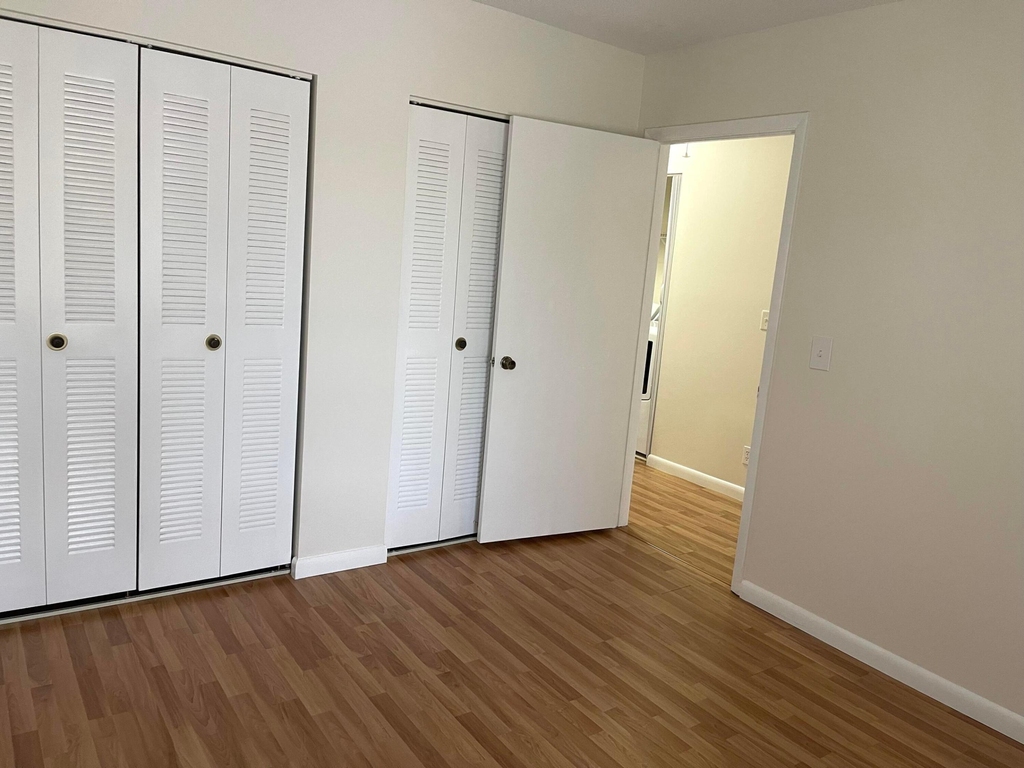 815 W Boynton Beach Boulevard - Photo 12