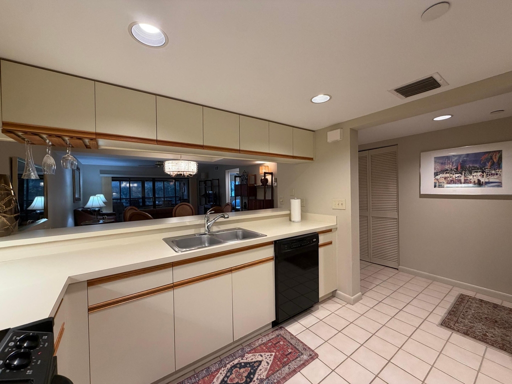 337 Oak Harbour Drive - Photo 10