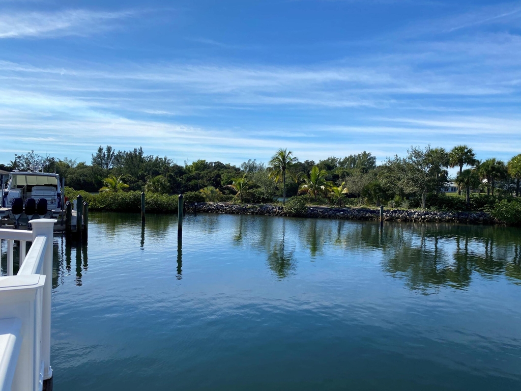 337 Oak Harbour Drive - Photo 5