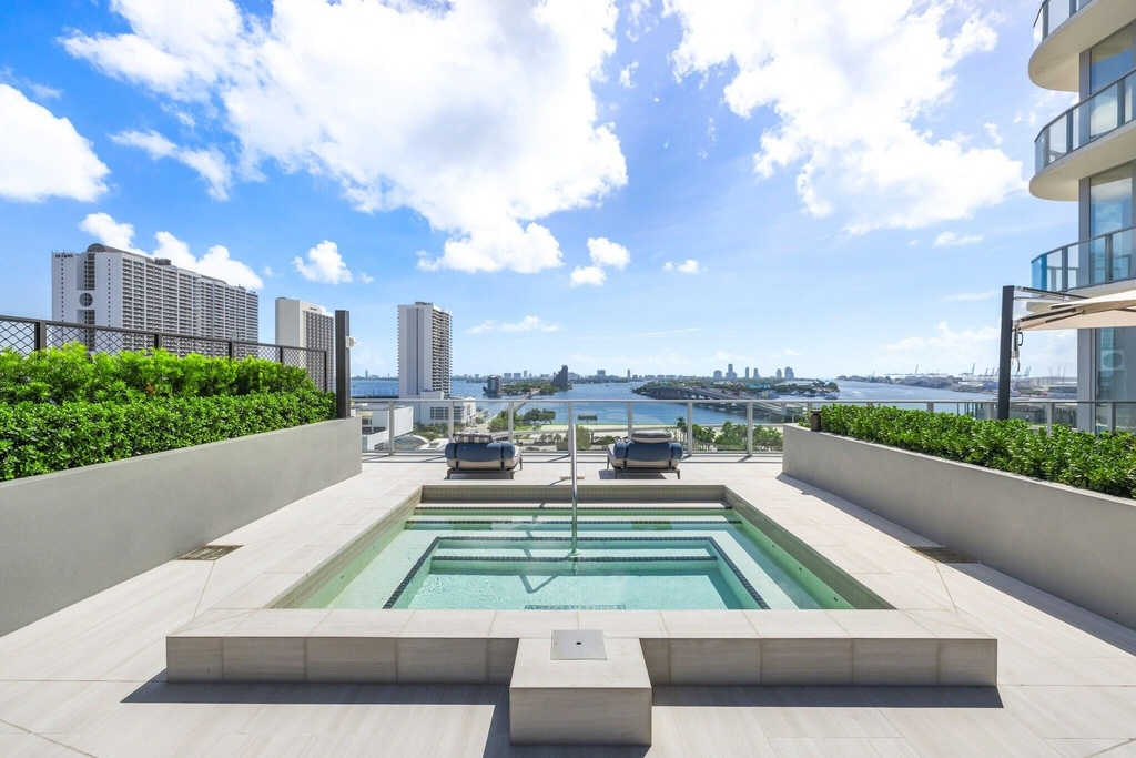 1400 Biscayne Boulevard - Photo 47