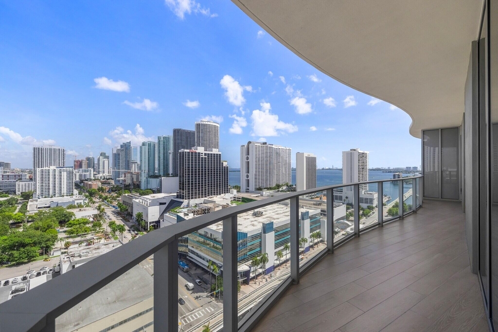 1400 Biscayne Boulevard - Photo 16