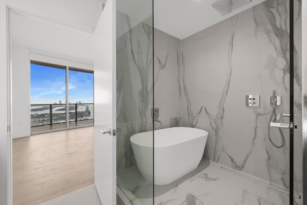1400 Biscayne Boulevard - Photo 23