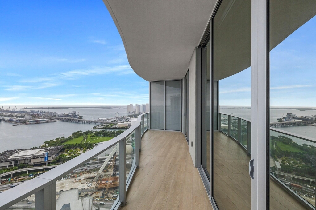 1400 Biscayne Boulevard - Photo 0