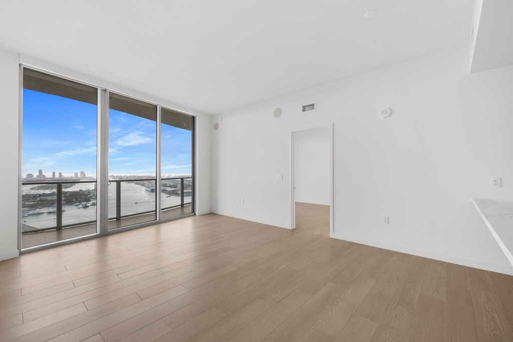1400 Biscayne Boulevard - Photo 13