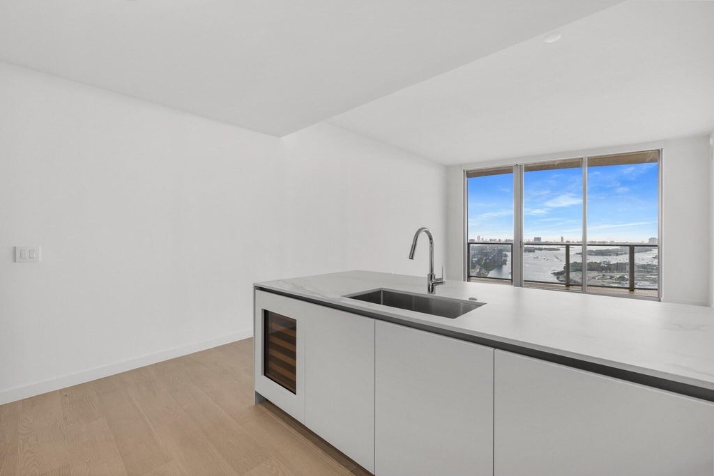 1400 Biscayne Boulevard - Photo 6