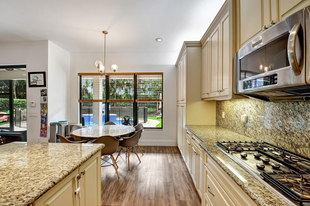 16879 Bridge Crossing Circle - Photo 23
