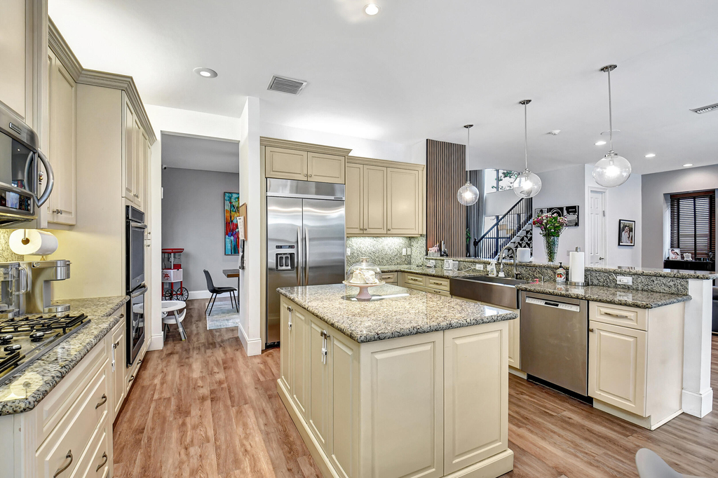 16879 Bridge Crossing Circle - Photo 21