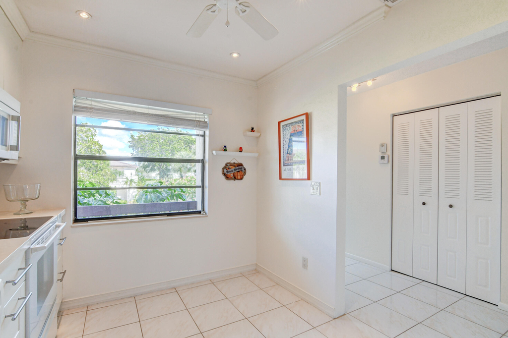 7911 Eastlake Drive - Photo 19