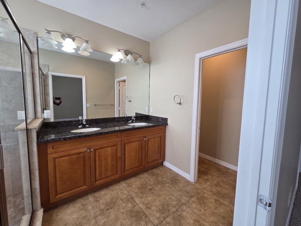 4704 Villas Santorini Drive - Photo 19