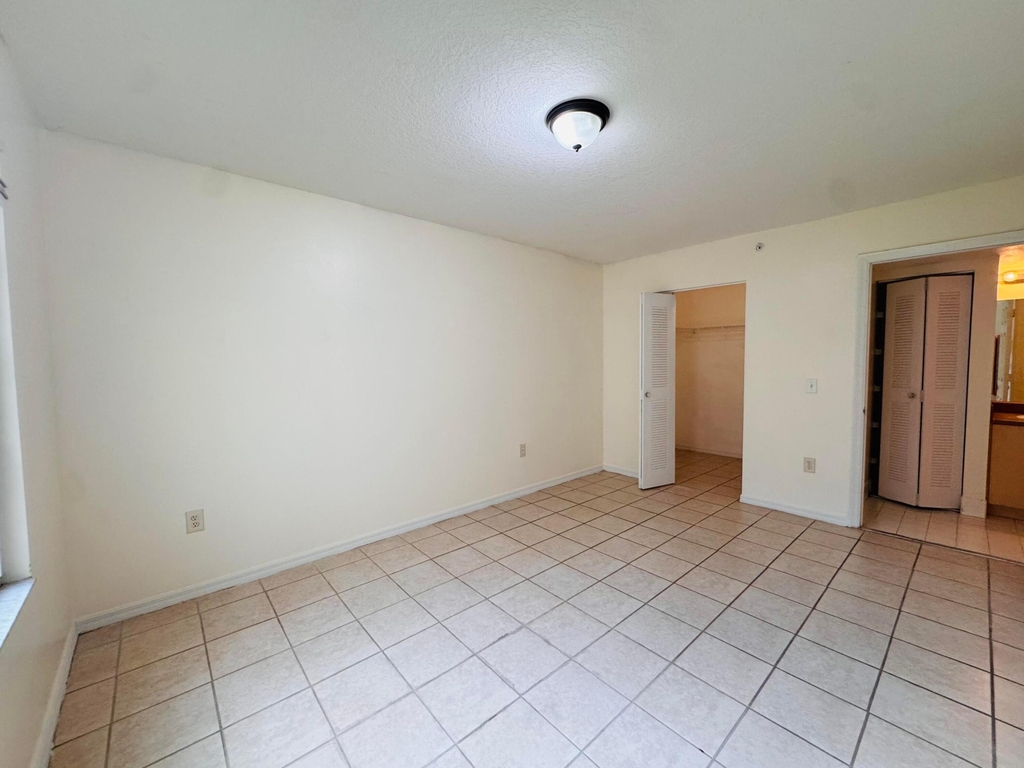 4271 San Marino Boulevard - Photo 8