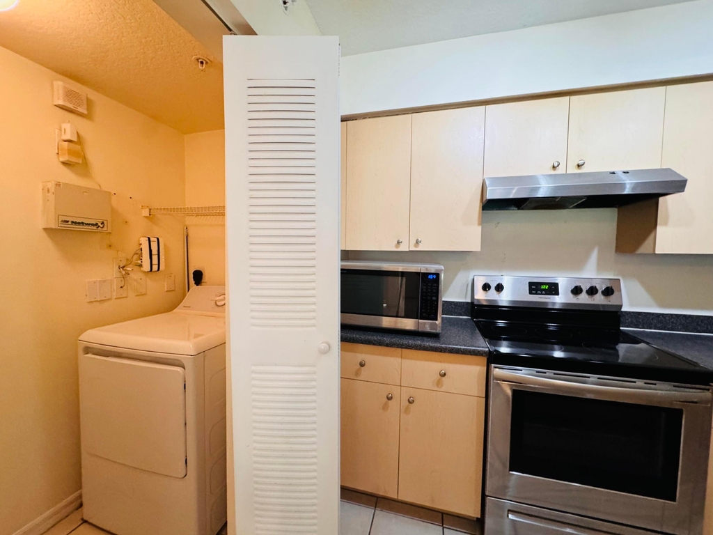 4271 San Marino Boulevard - Photo 21