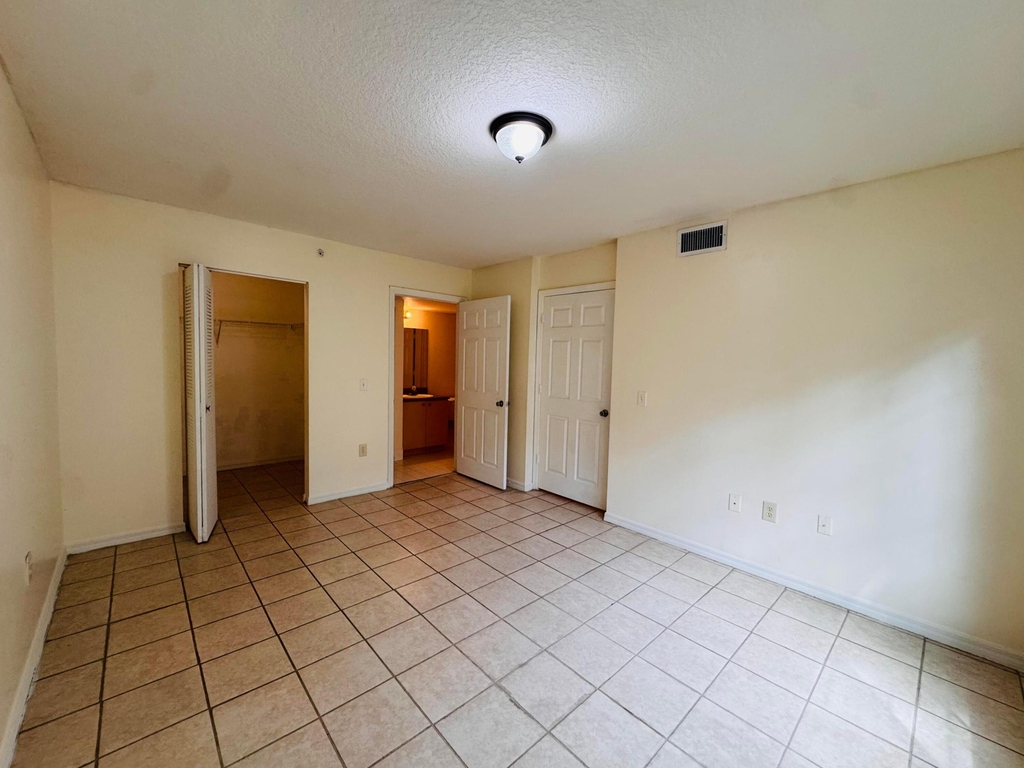 4271 San Marino Boulevard - Photo 6
