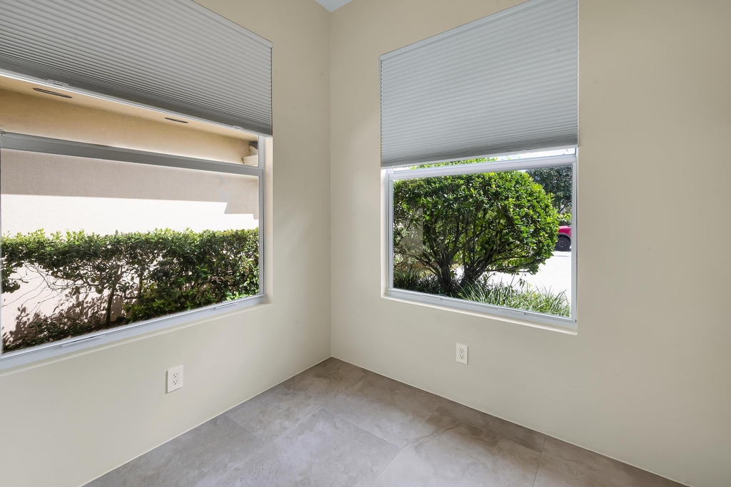 176 Nw Bentley Circle - Photo 12