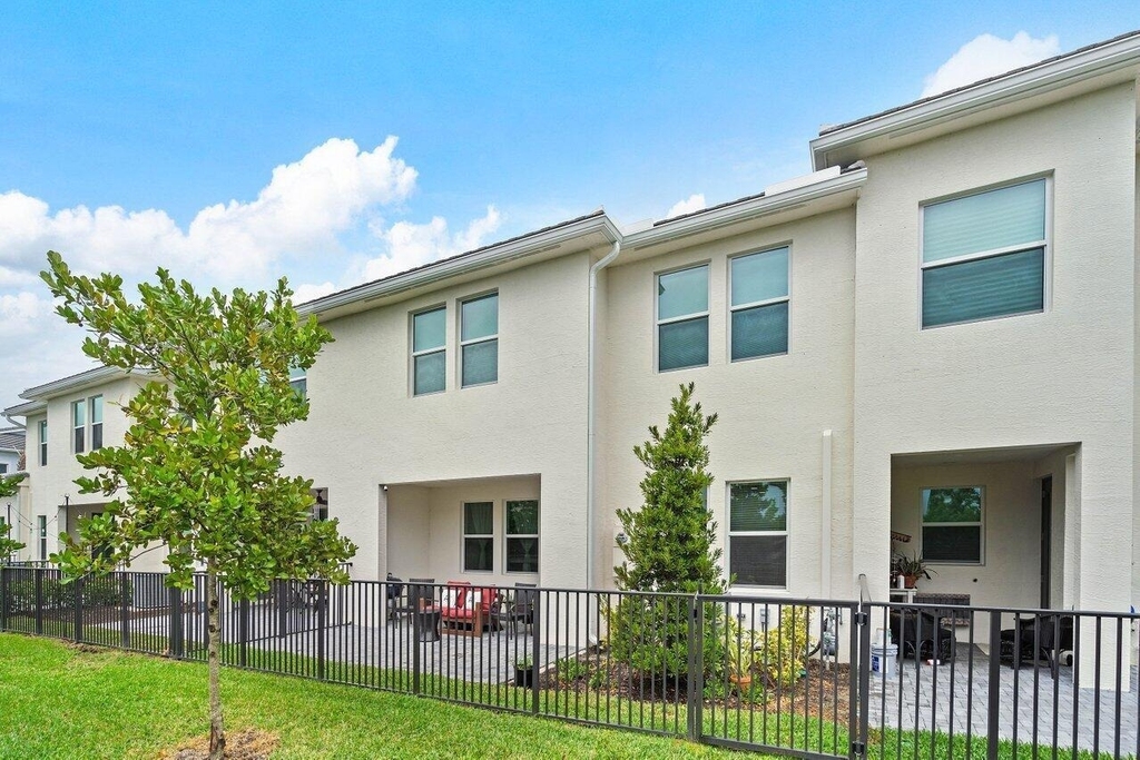 16310 Oakview Drive - Photo 21