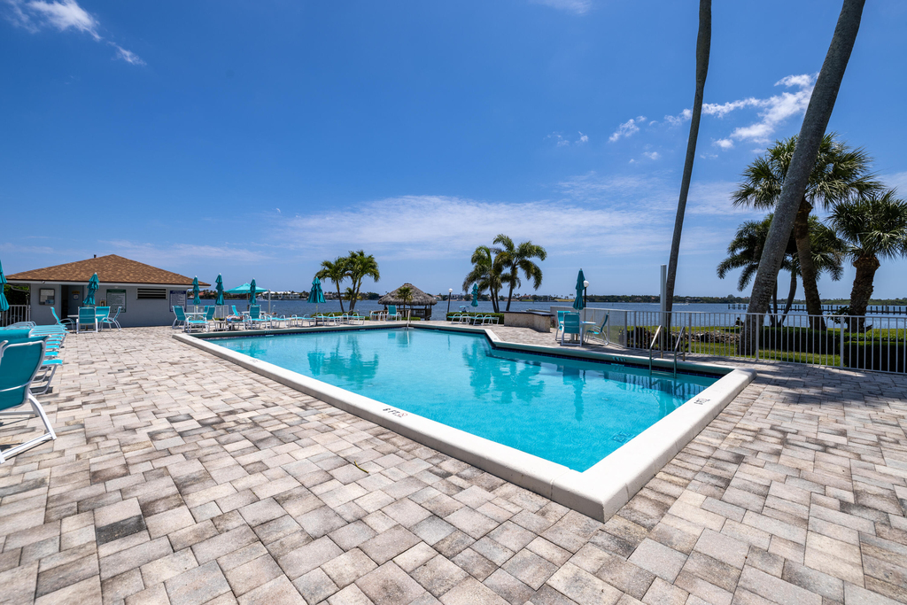 88 N Lakeshore Drive - Photo 58