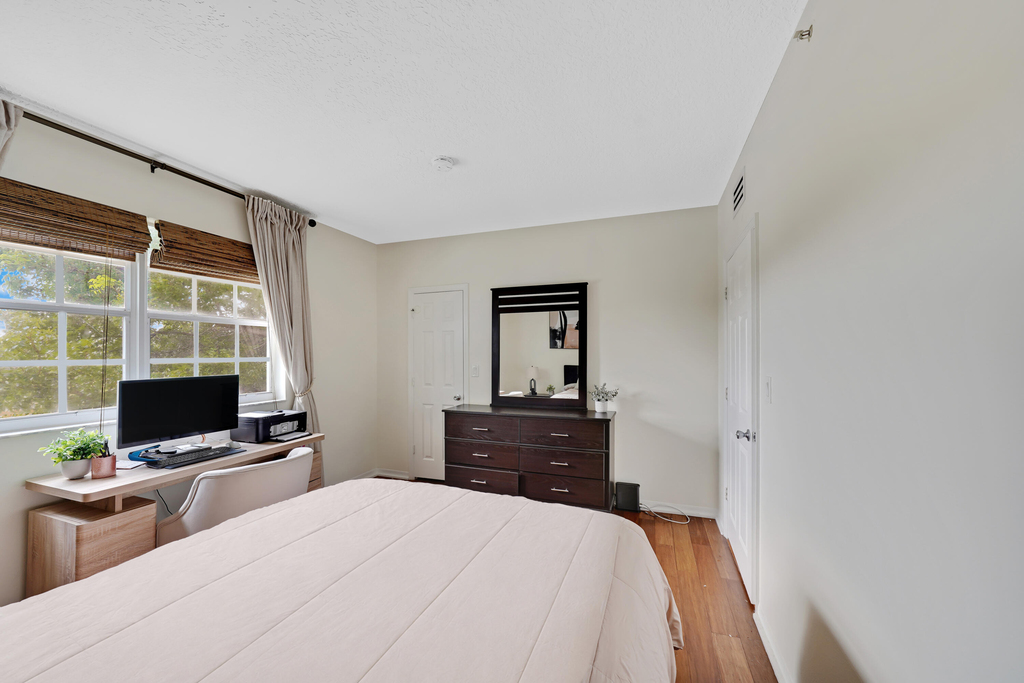 231 Sw 116th Avenue - Photo 14
