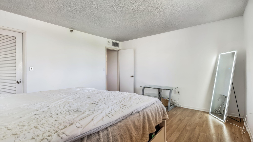 900 Ne 195th Street - Photo 16