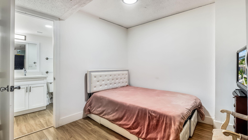 900 Ne 195th Street - Photo 21
