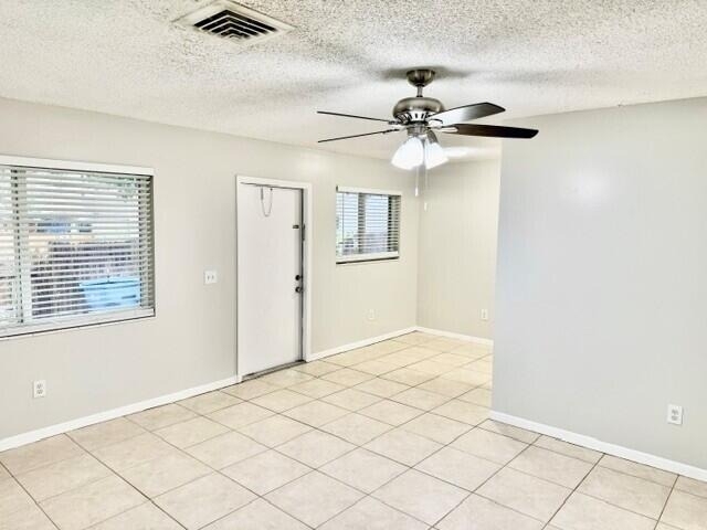 419 N Broadway - Photo 2