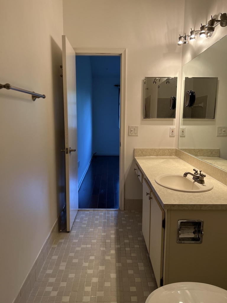 2800 S Oakland Forest Drive - Photo 12