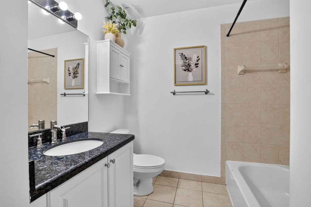 2557 Riverside Drive - Photo 28