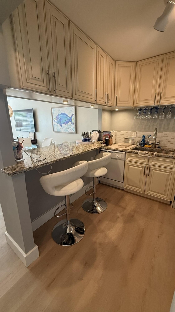 540 Se 2nd Avenue - Photo 5