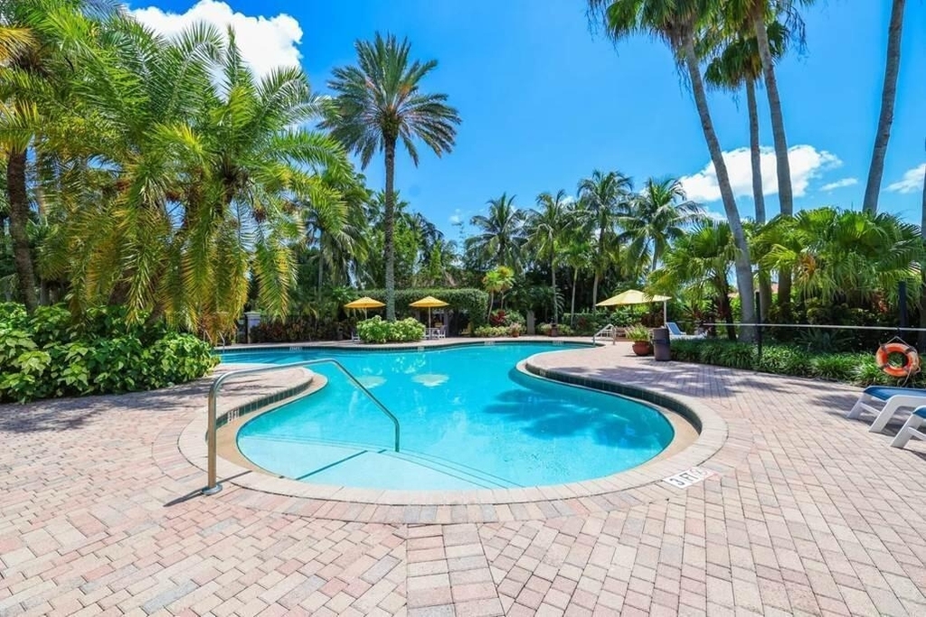 15155 Michelangelo Boulevard - Photo 9
