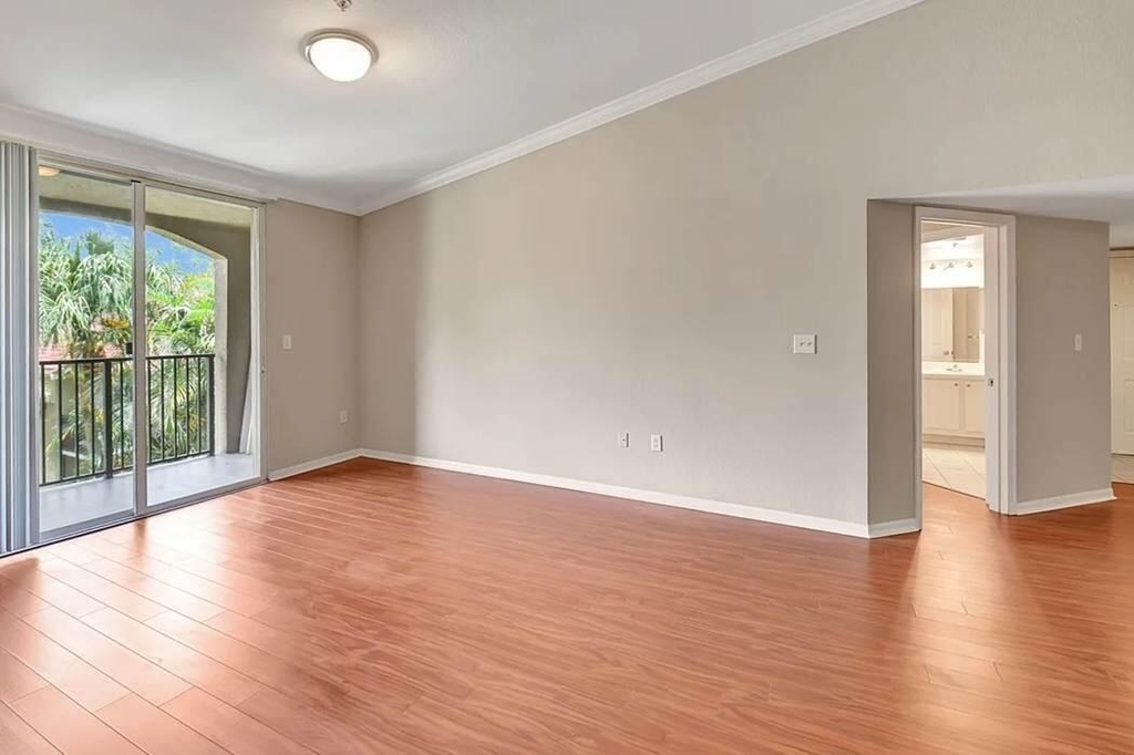 15155 Michelangelo Boulevard - Photo 21