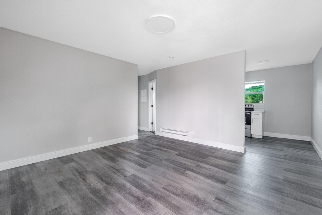 515 N Sapodilla Avenue - Photo 1