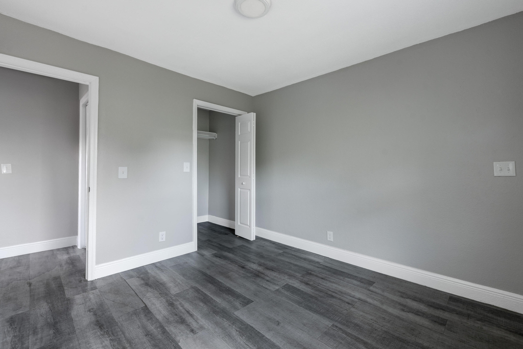 515 N Sapodilla Avenue - Photo 8