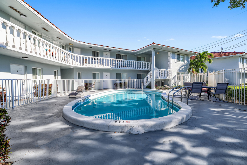 431 W Camino Real - Photo 1