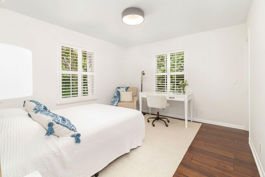 145 Seville Road - Photo 20
