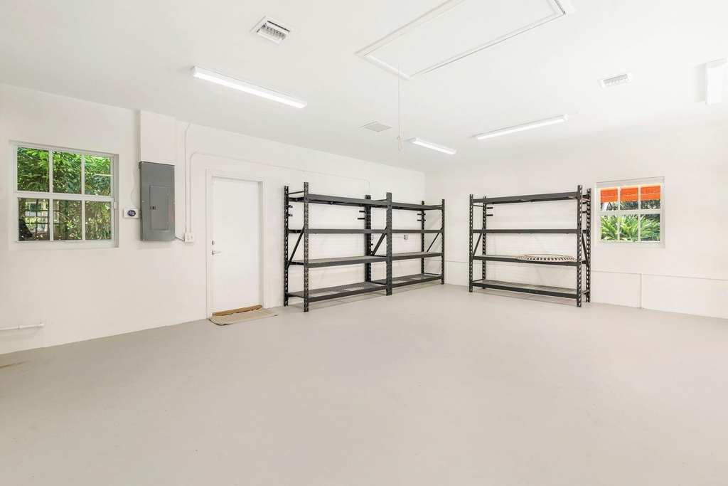 145 Seville Road - Photo 26